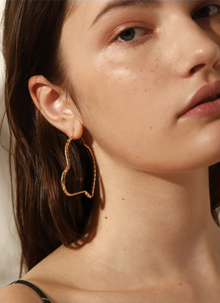 Cleo Hoops